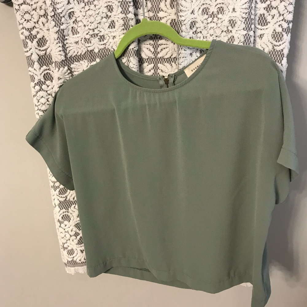Boutique blouse, size Small. Slightly cropped